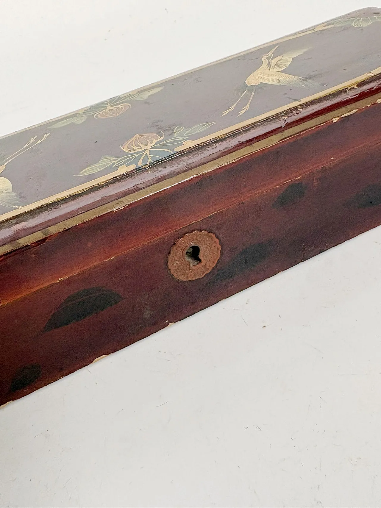 Scatola laccata con decorazione raffigurante un uccello, '800 8