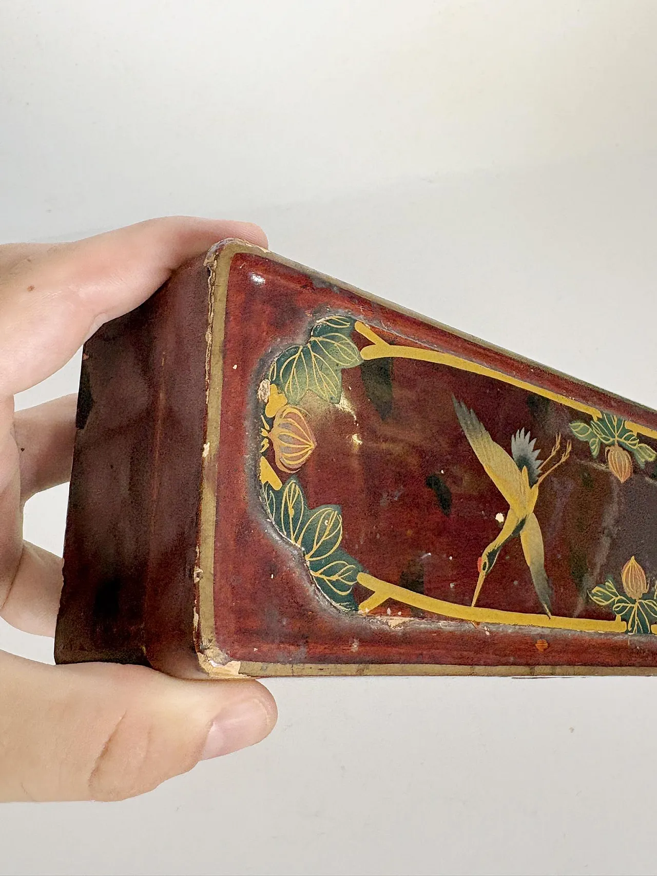 Scatola laccata con decorazione raffigurante un uccello, '800 13
