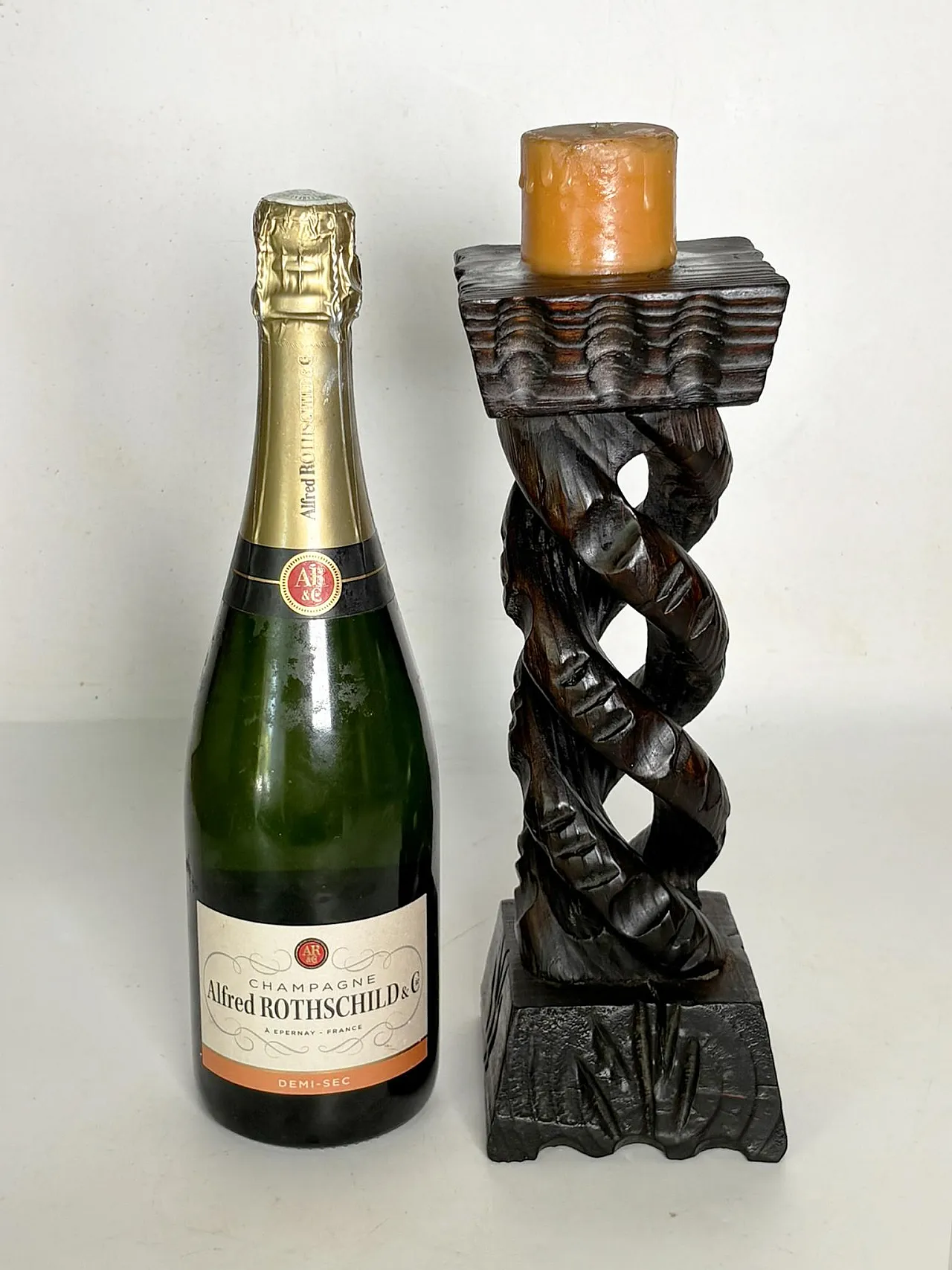 Candelabro rustico in legno, anni ’70 3