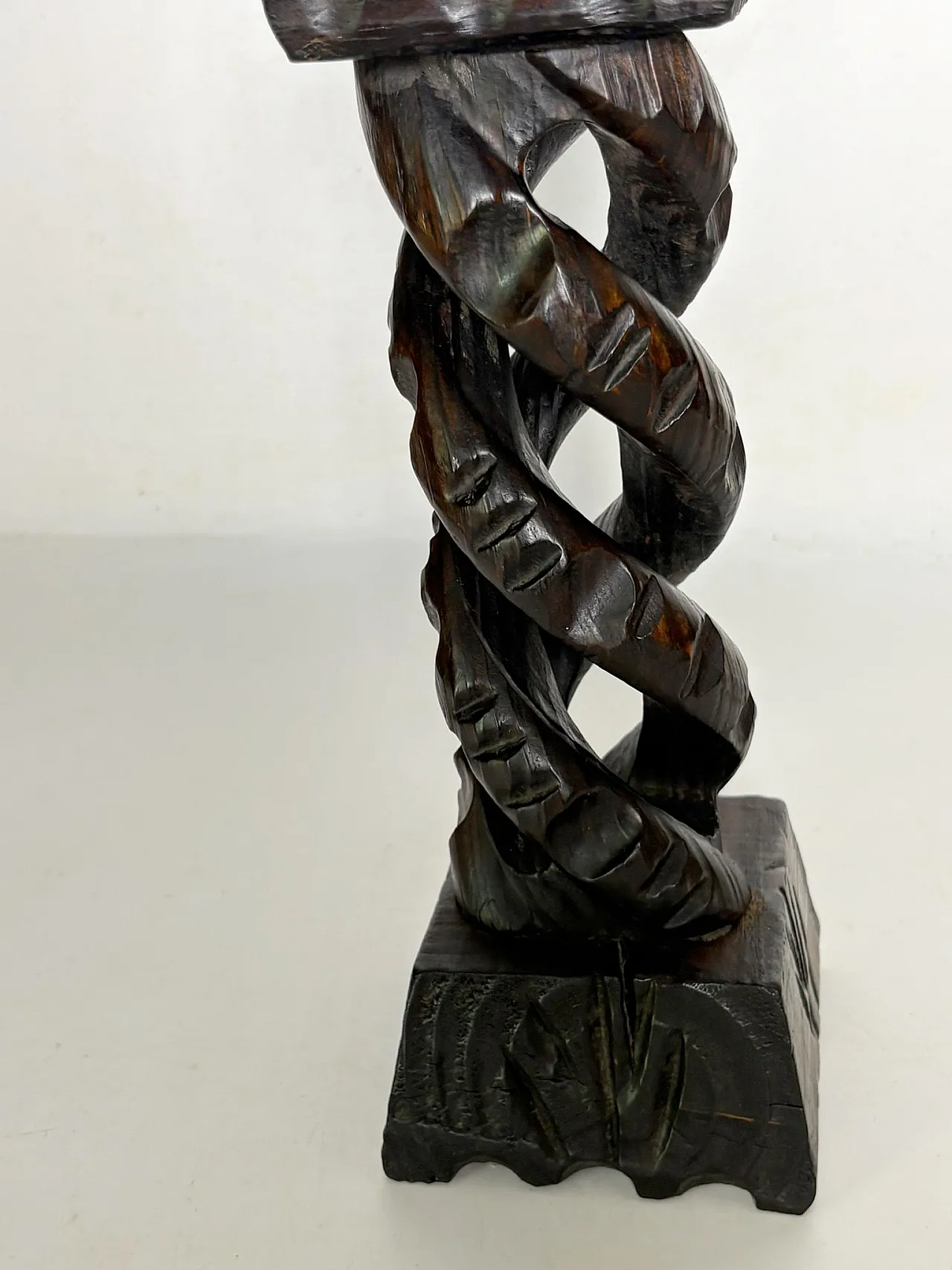 Candelabro rustico in legno, anni ’70 5