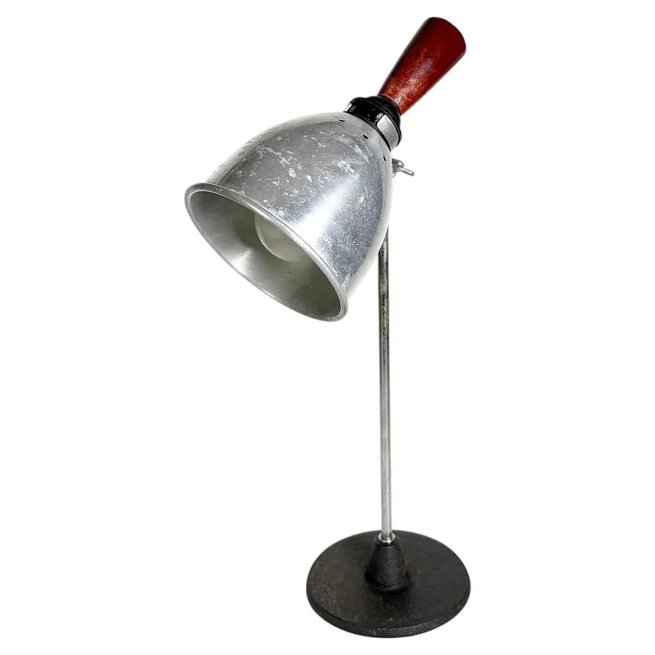 Lampada da tavolo industriale con paralume in alluminio, '900 1