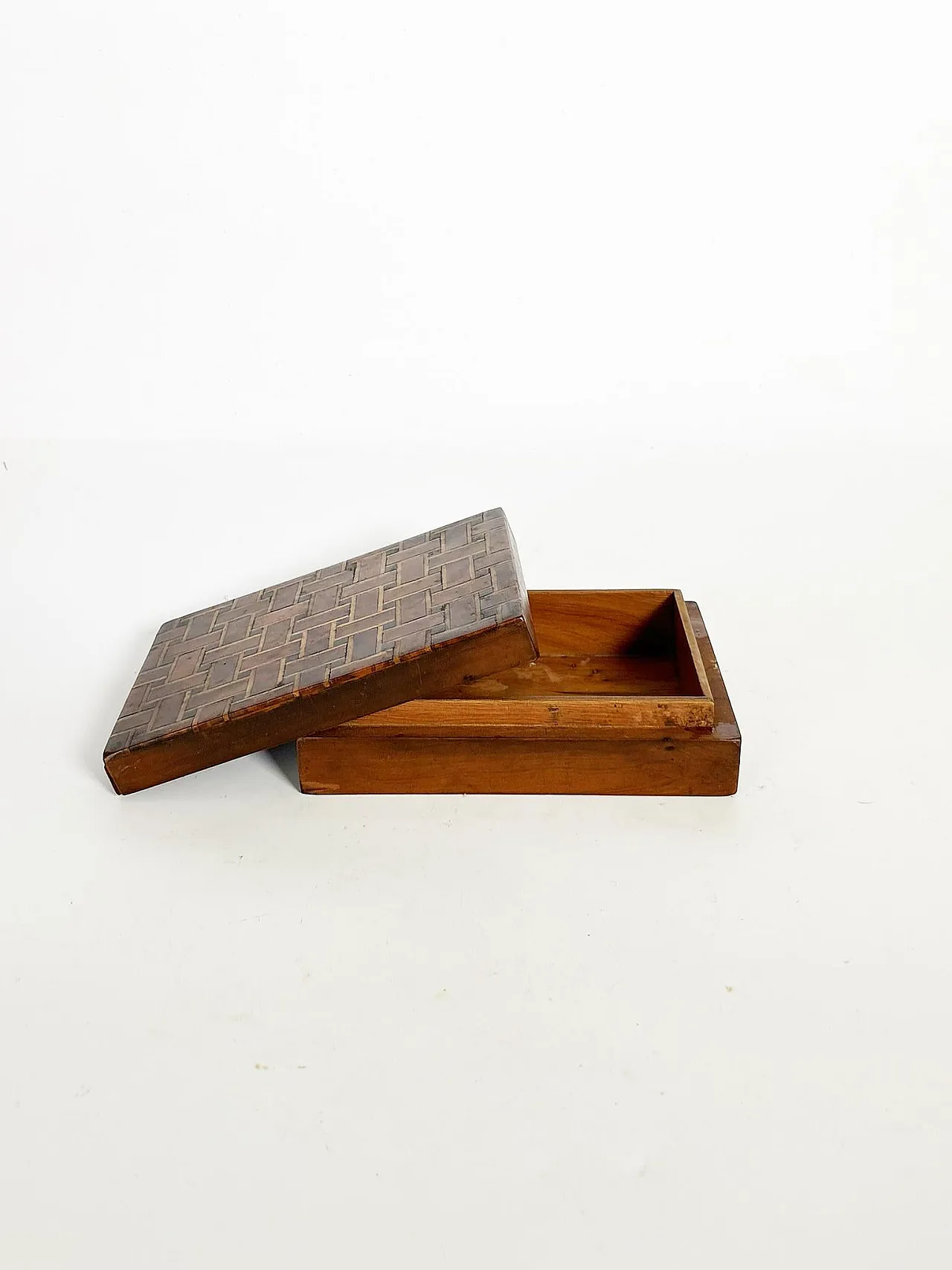 Scatola di legno con decorazioni geometriche, anni '40 7