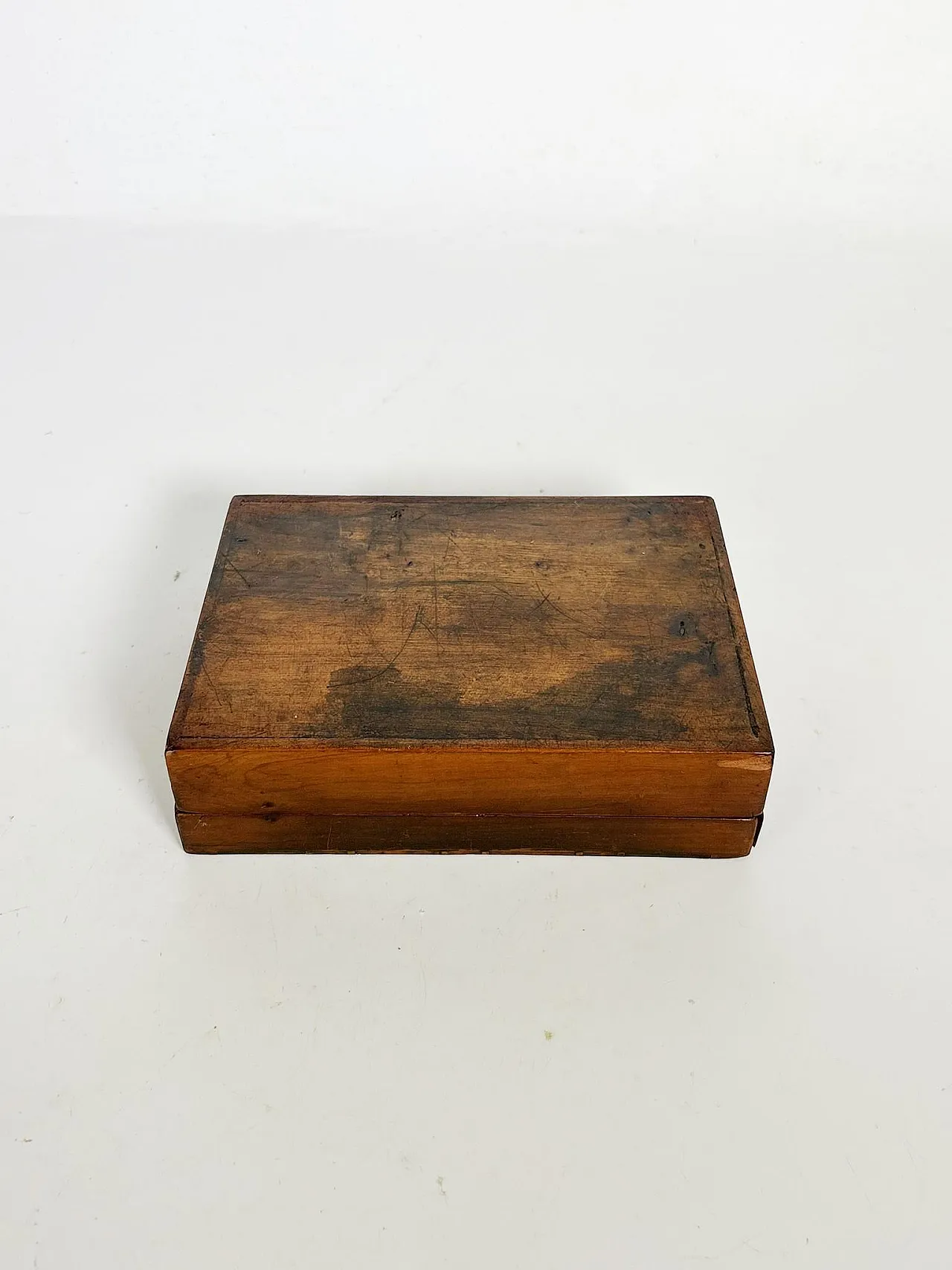 Scatola di legno con decorazioni geometriche, anni '40 10