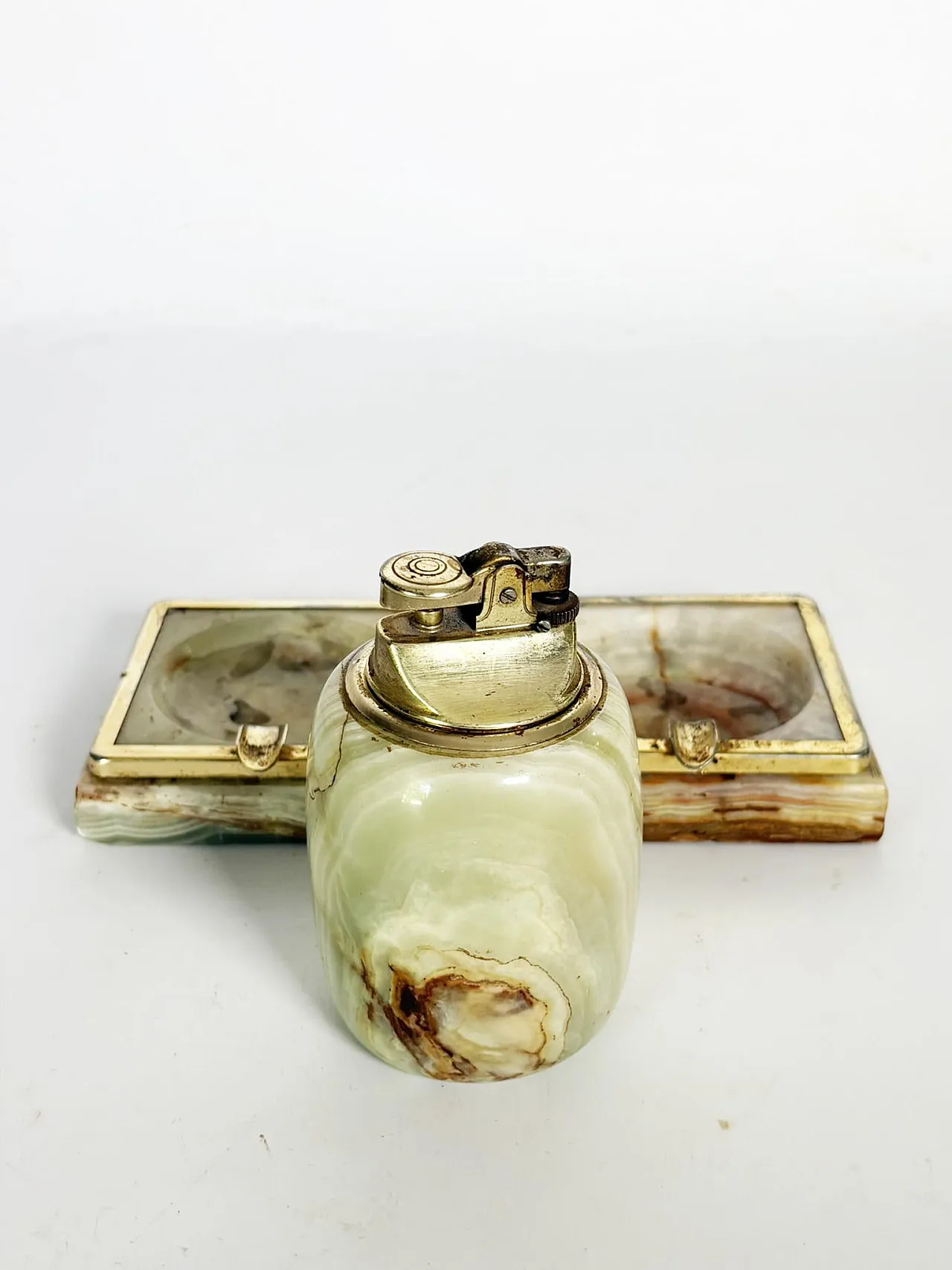 Pair of onyx ashtrays and 1 lighter, 1950s 9