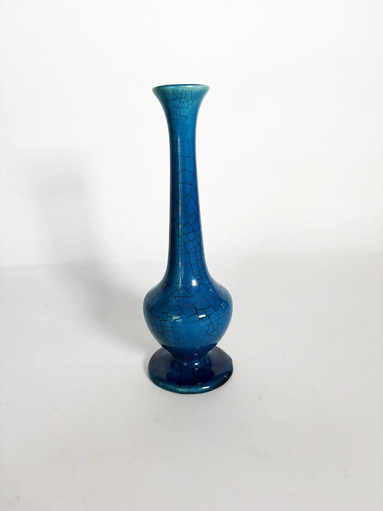 Vaso in ceramica blu craquelé, anni '60 11