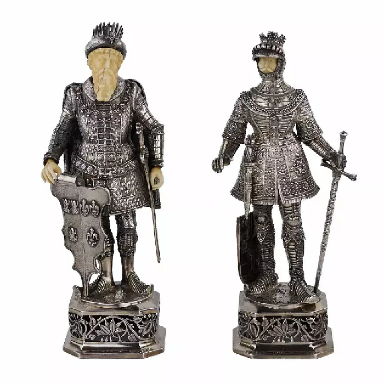 Coppia di figure di cavalieri in argento da gabinetto, '800 1