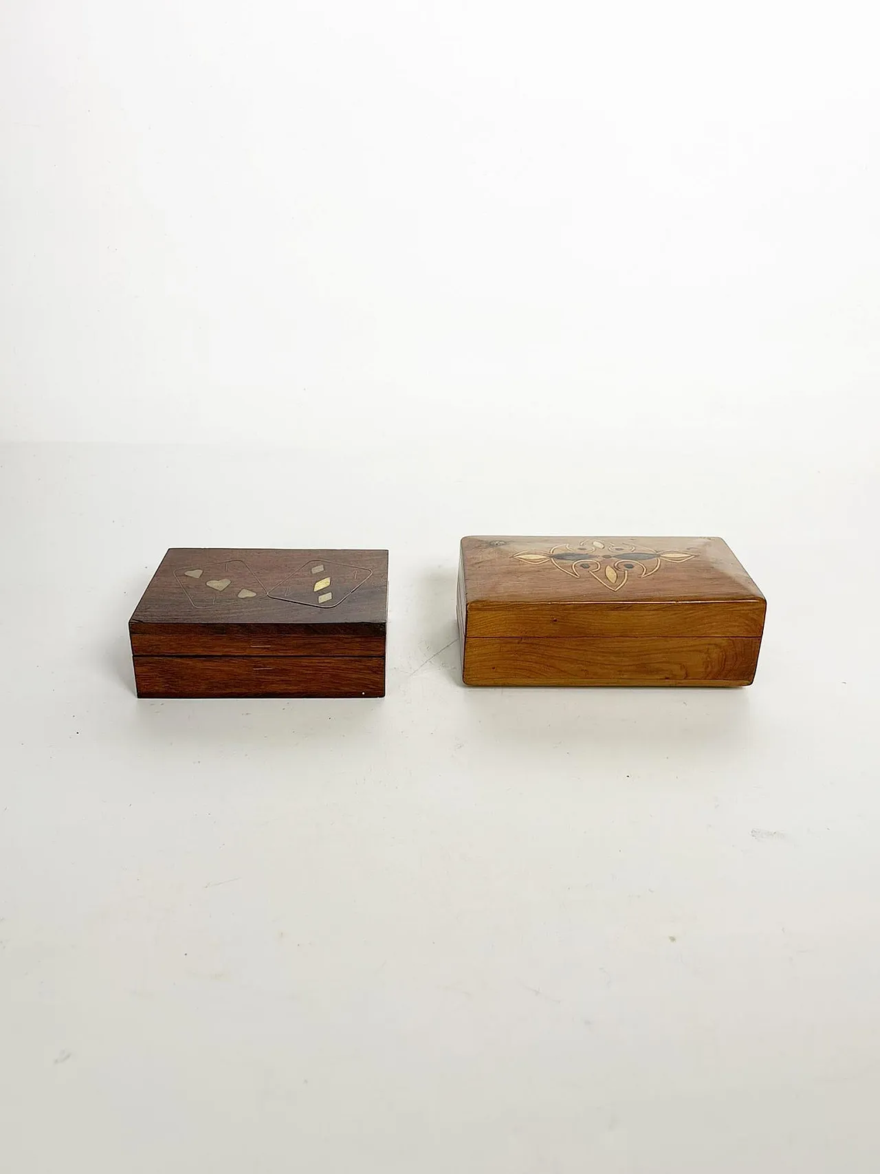 Set di 2 scatole in legno con intarsi decorativi, Francia, anni '70 2