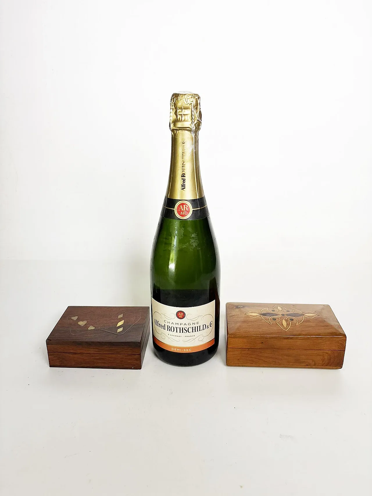 Set di 2 scatole in legno con intarsi decorativi, Francia, anni '70 4
