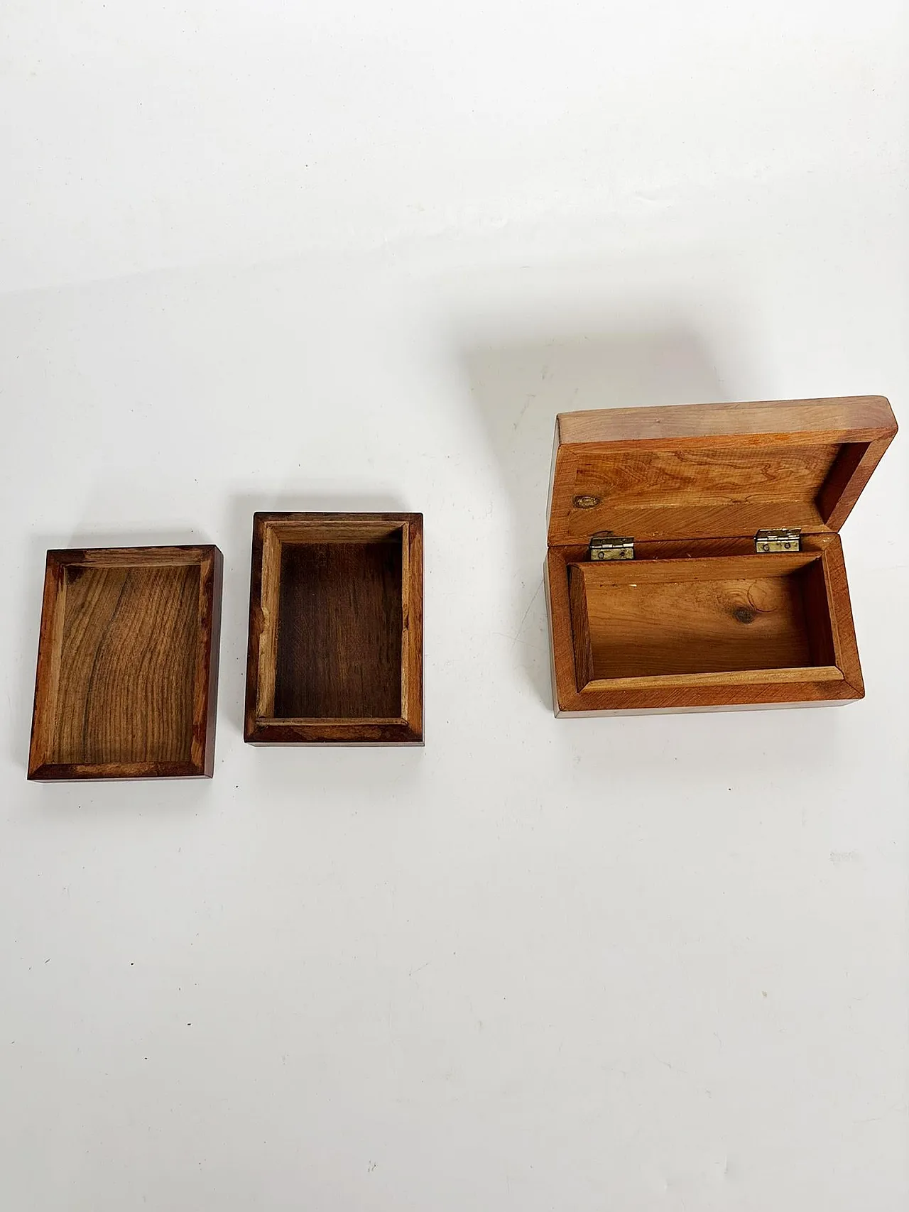 Set di 2 scatole in legno con intarsi decorativi, Francia, anni '70 8