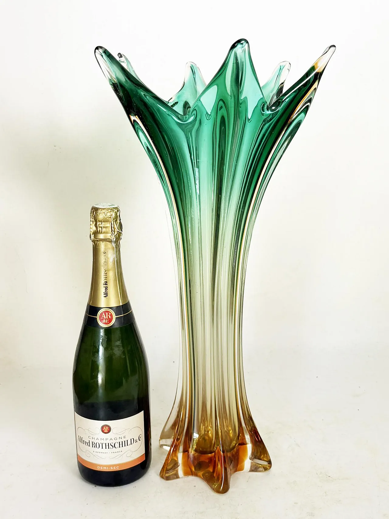 Grande vaso verde e trasparente, anni '50 3