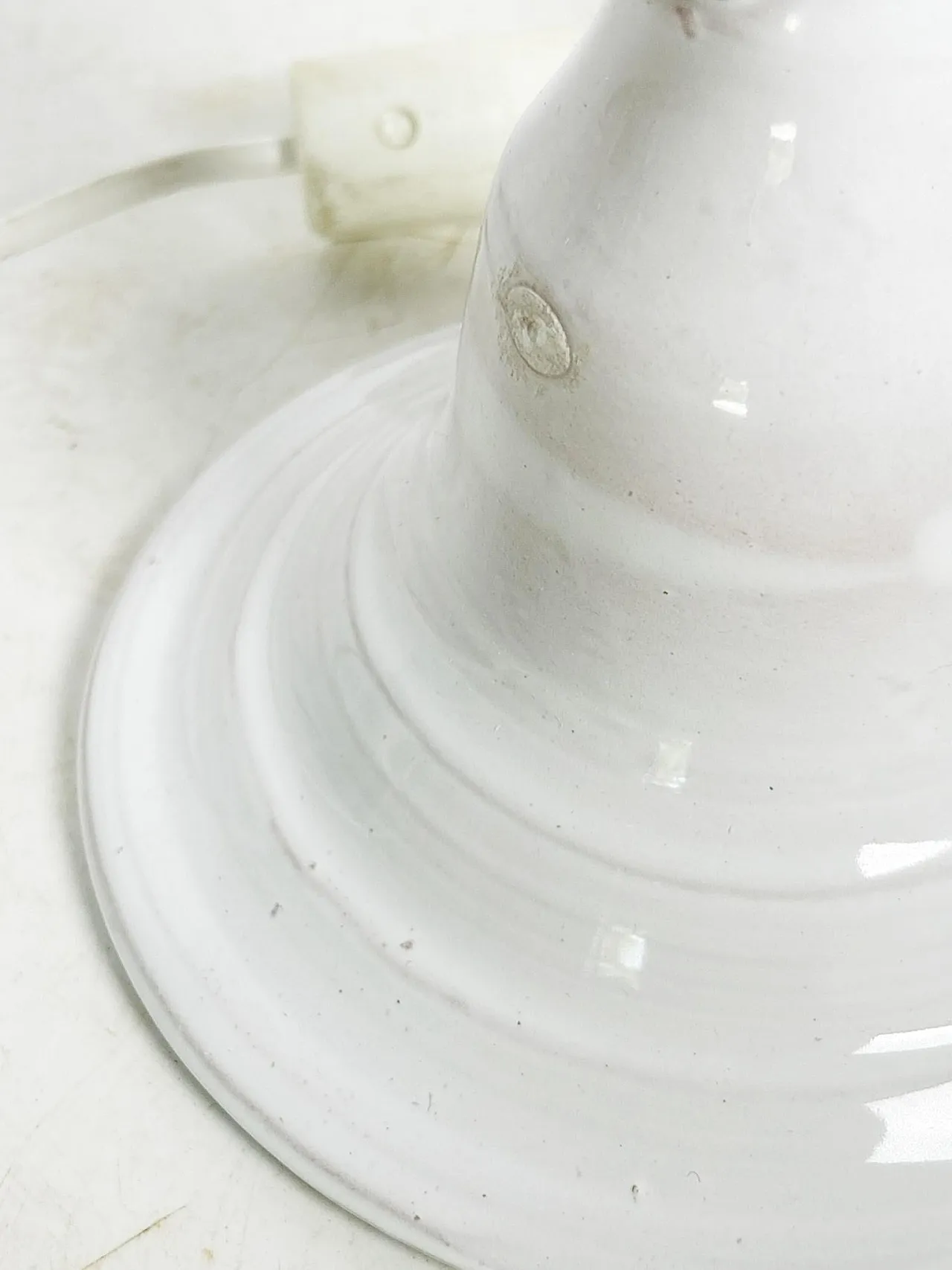 Lampada da tavolo in ceramica bianca, anni '80 7