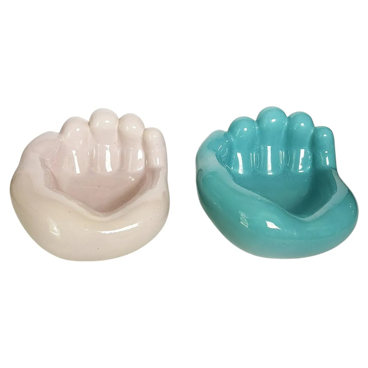 Pair of blue and green bear paw ceramic ashtrays, 1970s 1