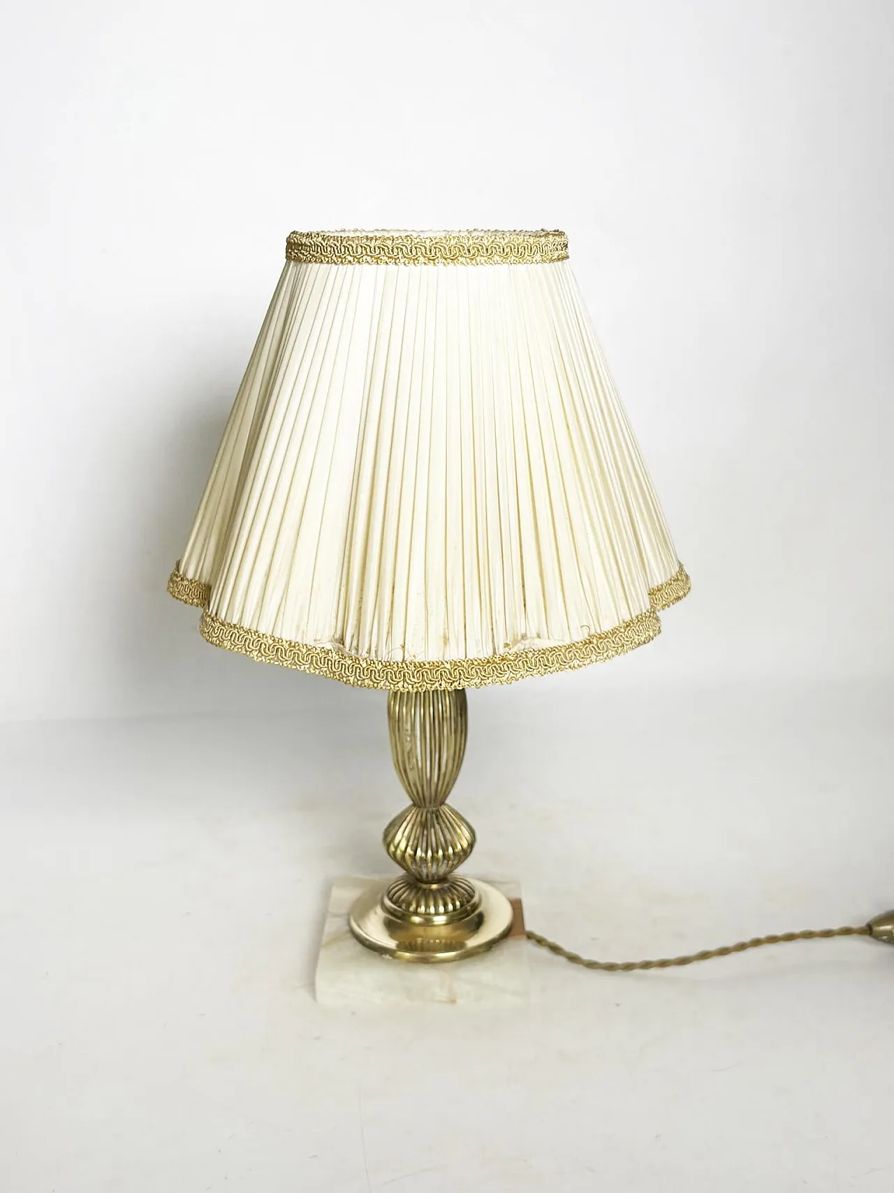 Lampada da tavolo in ottone con paralume Art Nouveau, anni '20 2