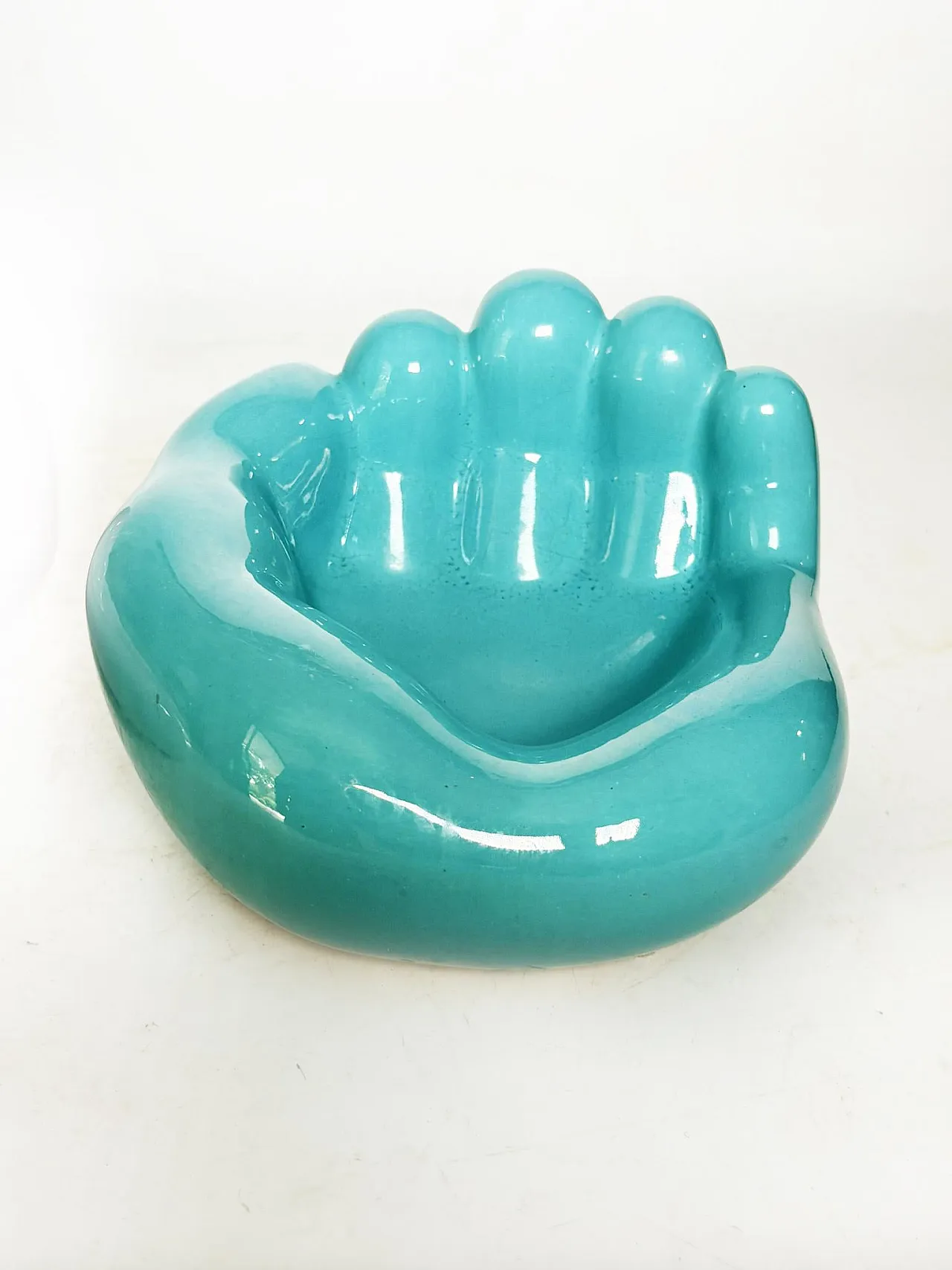 Pair of blue and green bear paw ceramic ashtrays, 1970s 4