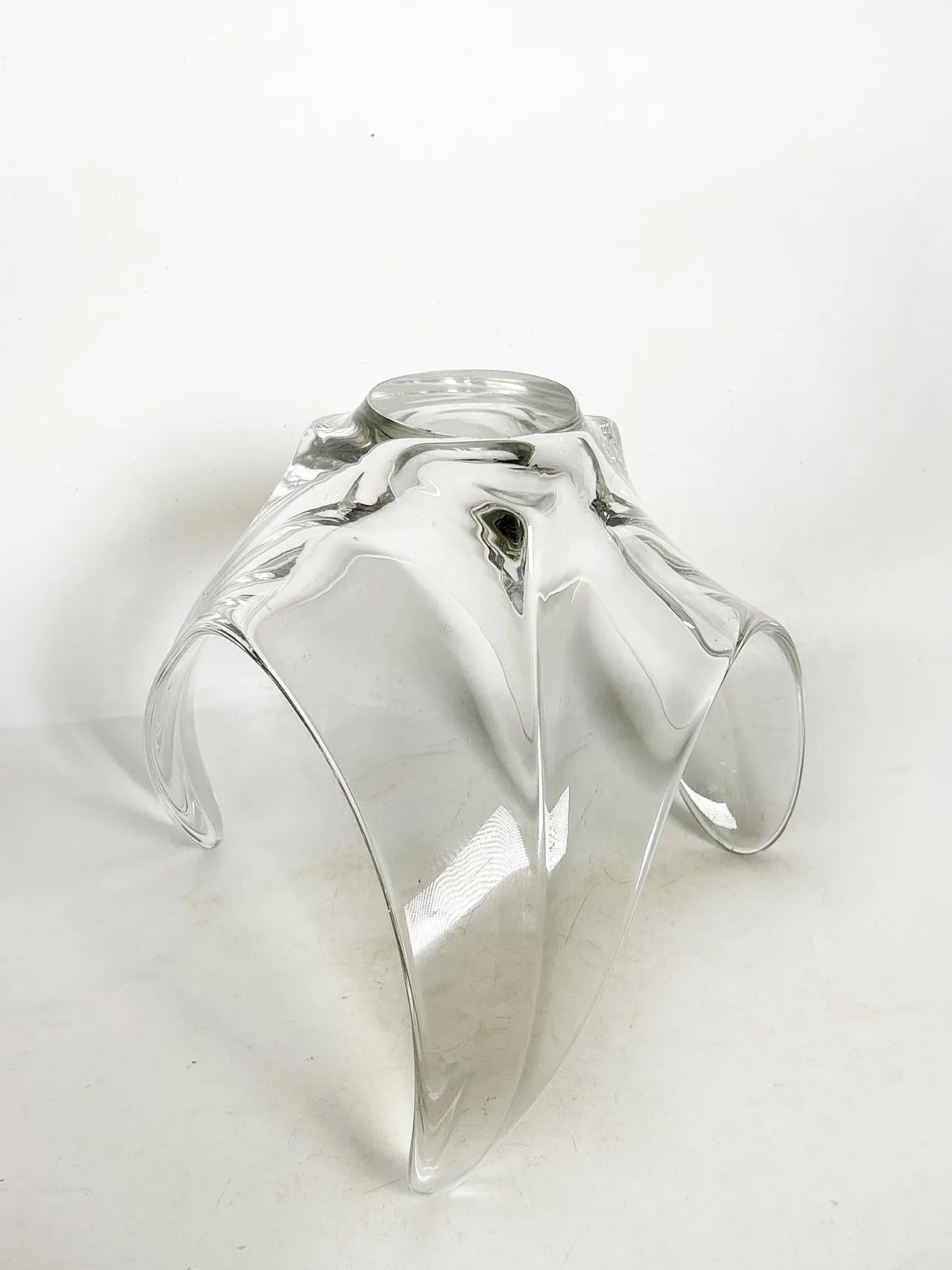 Crystal Vide poche in the shape of a flower, 1970s 8
