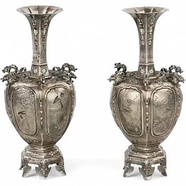 Coppia di vasi giapponesi in argento, fine '800