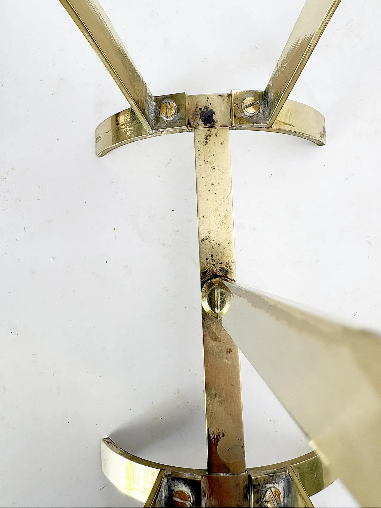 Brass magazine rack with horse detail, 1970s 7