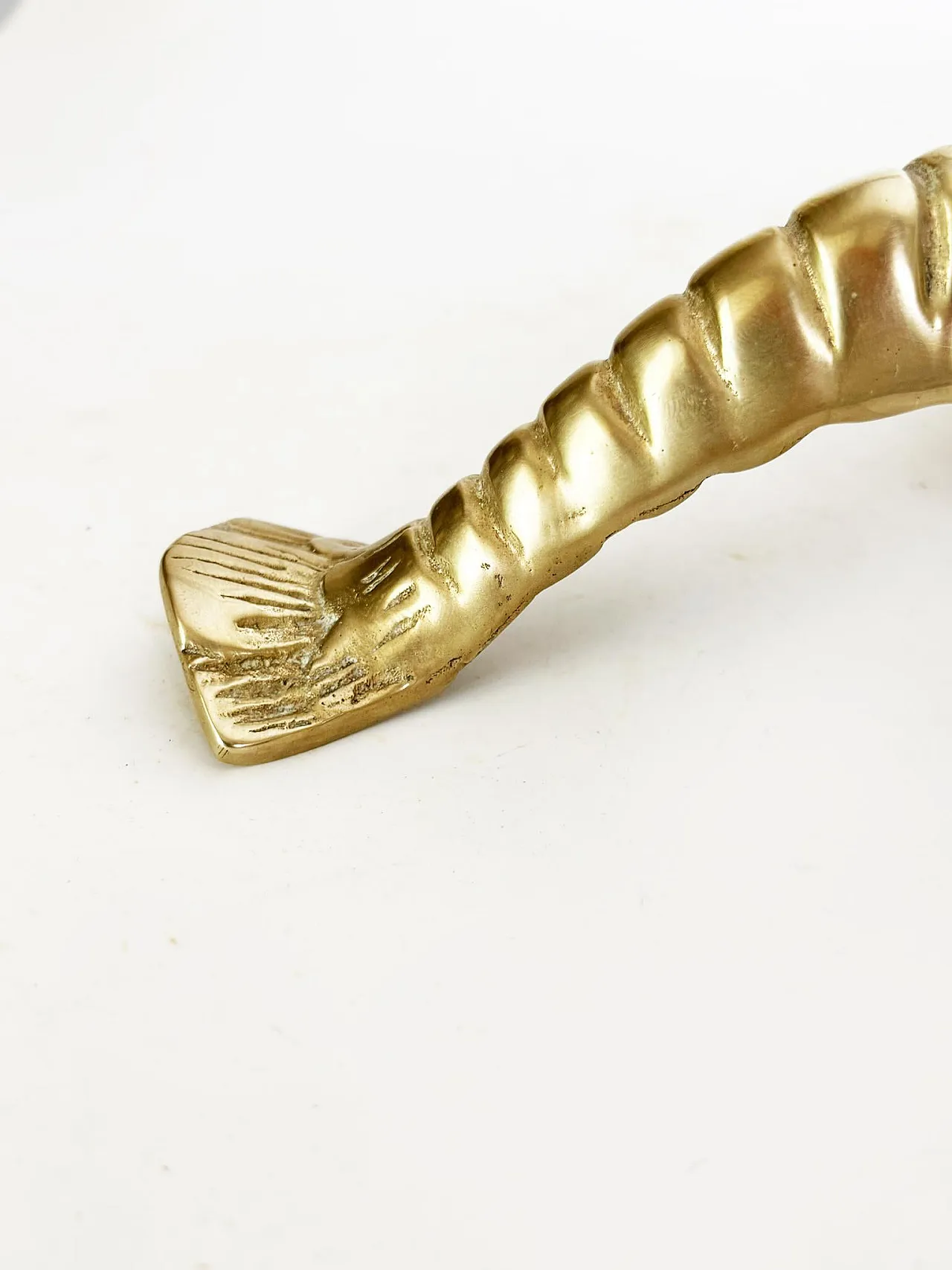 Posacenere in ottone a forma di aragosta, anni '70 10