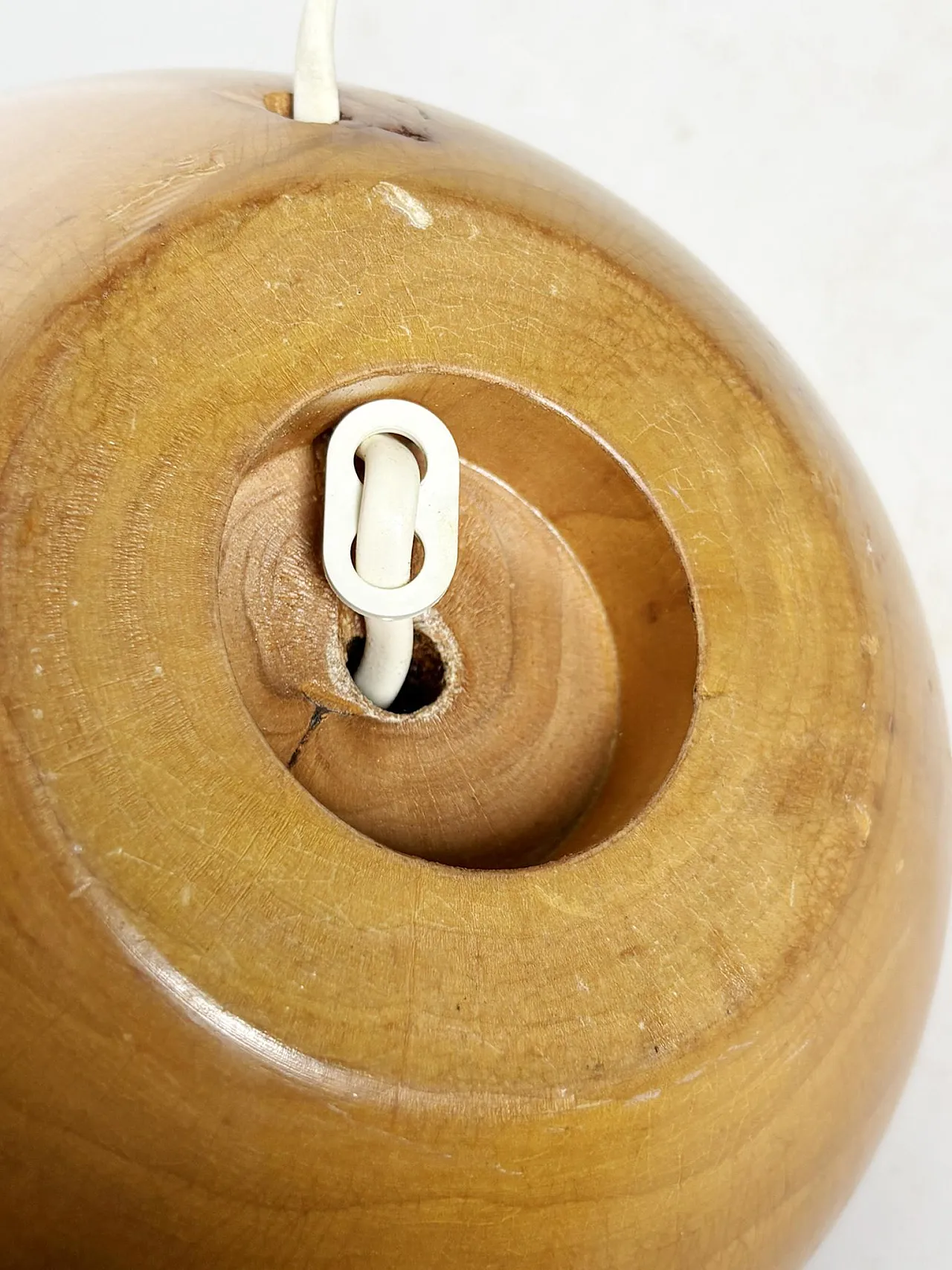 Lampada da tavolo a sfera in legno, anni '80 9