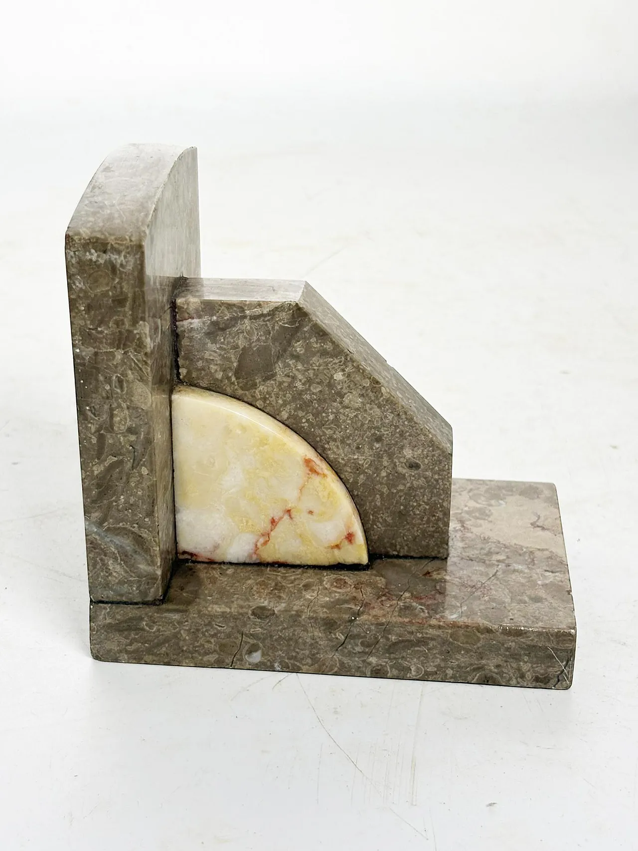 Coppia di fermalibri in marmo, anni '50 5