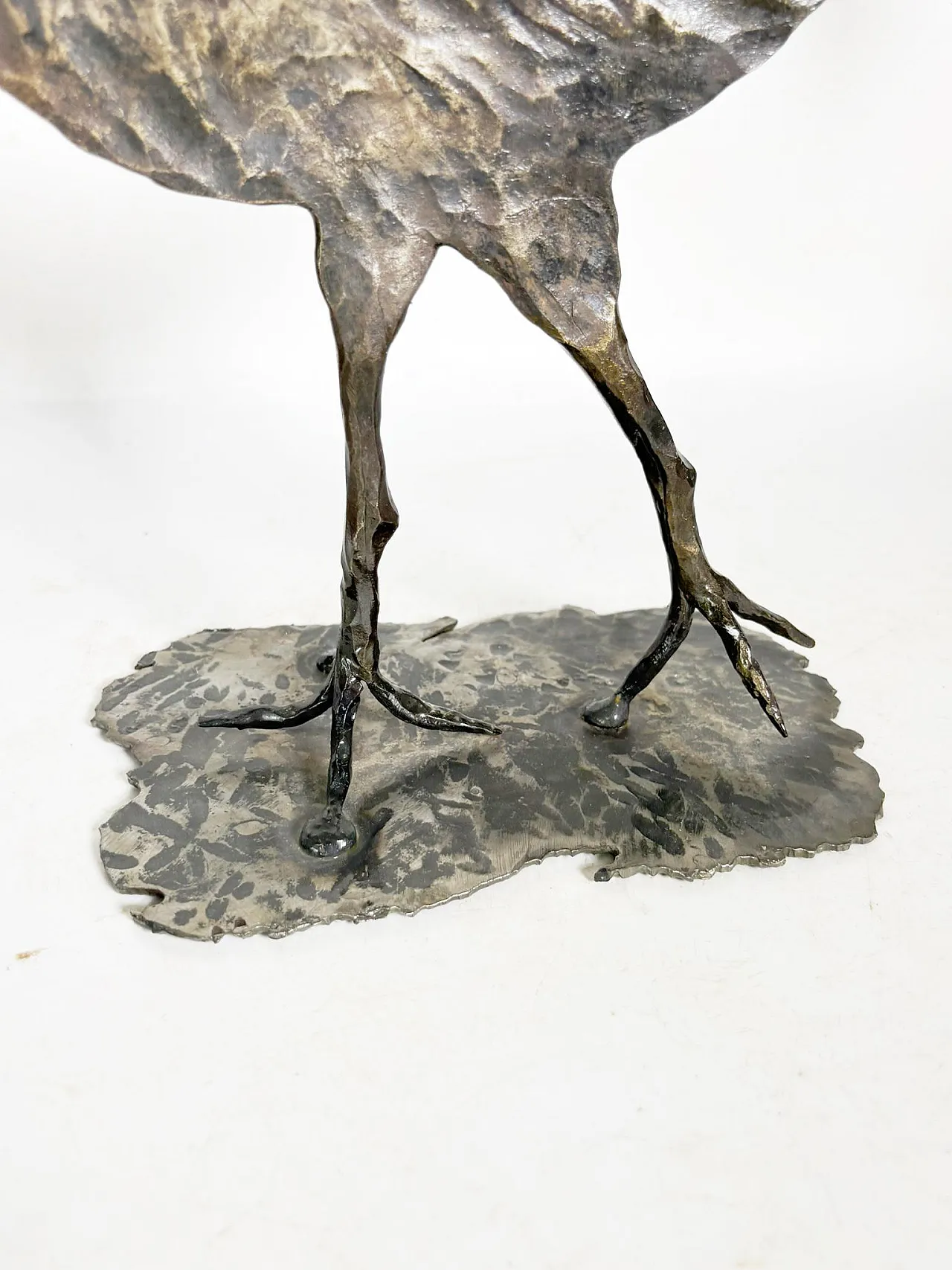 Scultura di gallo in metallo, anni '70 7