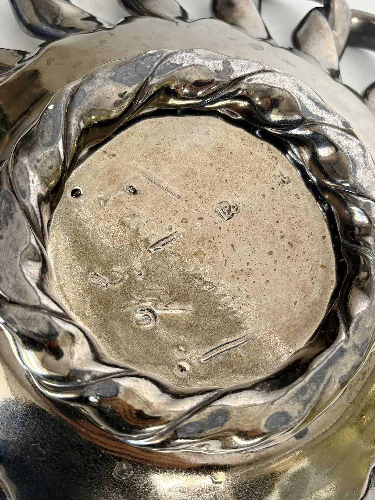 Vide poche in ceramica nera e gialla, anni '60 11