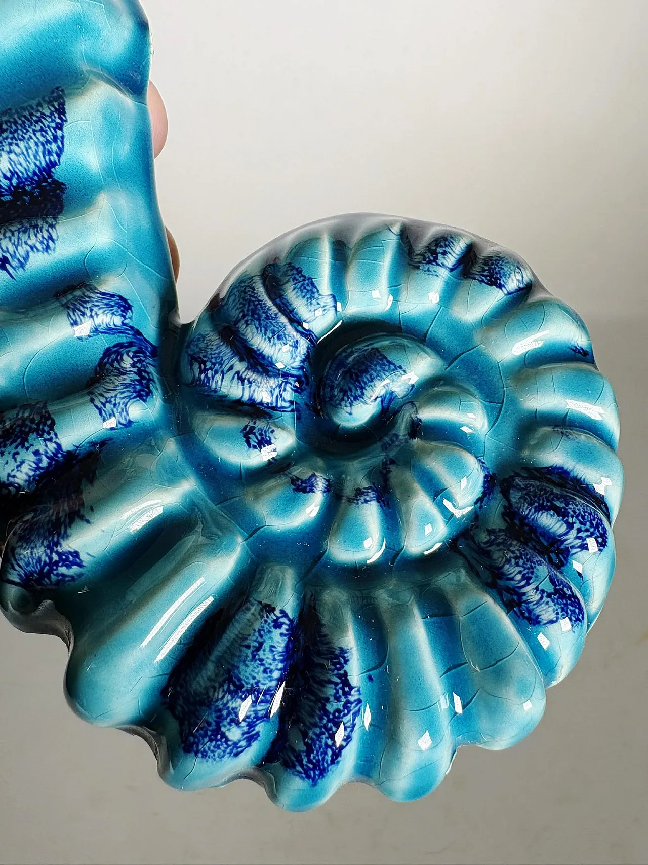 Decorazione da parete blu in ceramica smaltata, anni '70 14