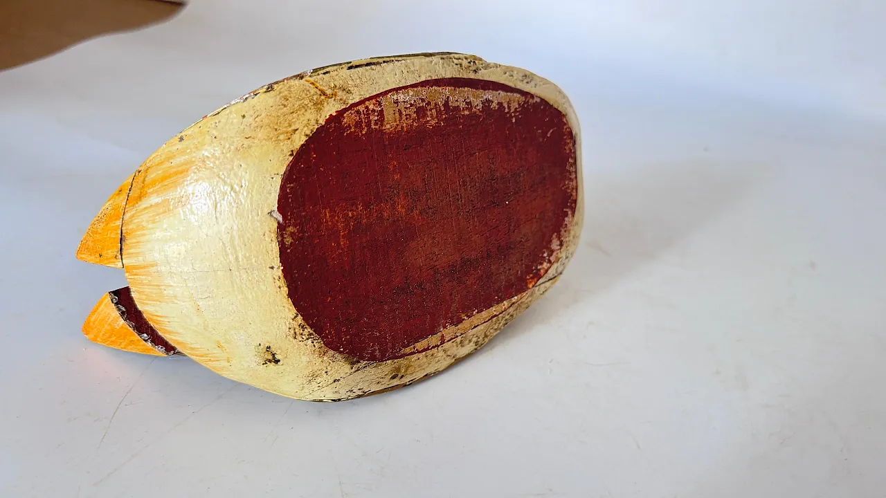 Scatola di legno dipinta a mano, anni '60 12