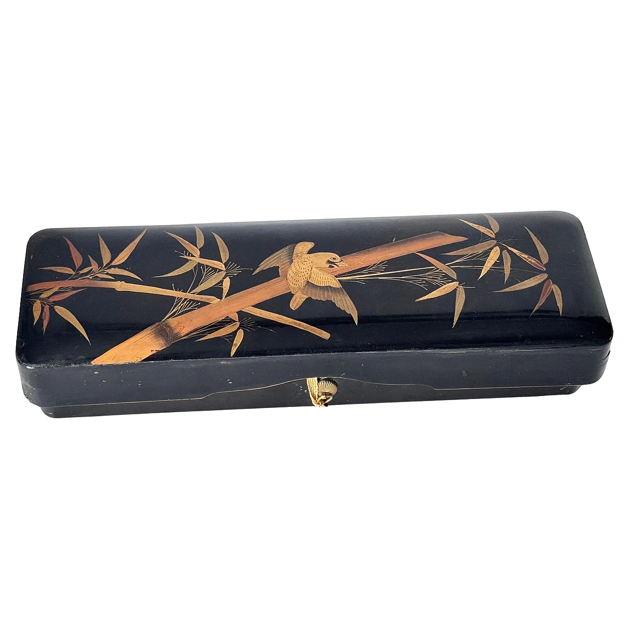 Lacquer box with gold bird and reed motif decorative, 20th Century 1