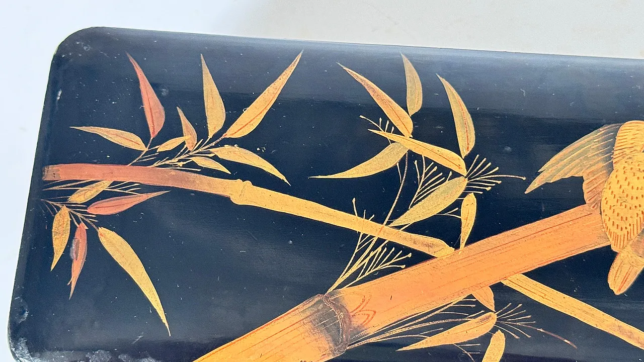 Lacquer box with gold bird and reed motif decorative, 20th Century 10