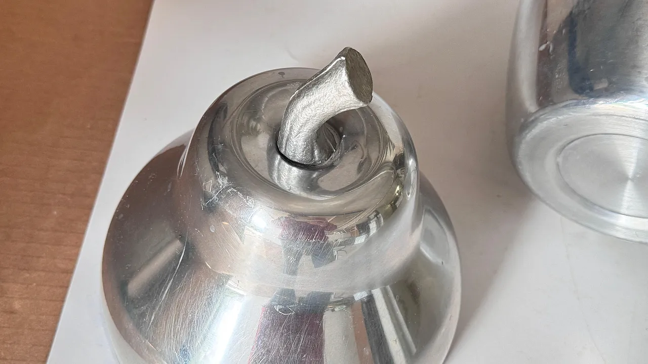 Secchiello per ghiaccio a forma di pera, finitura argentata, anni 70 3