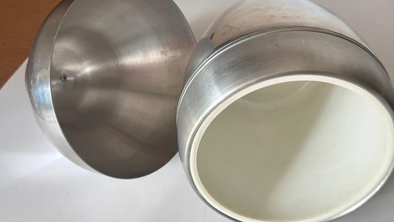 Secchiello per ghiaccio a forma di pera, finitura argentata, anni 70 9