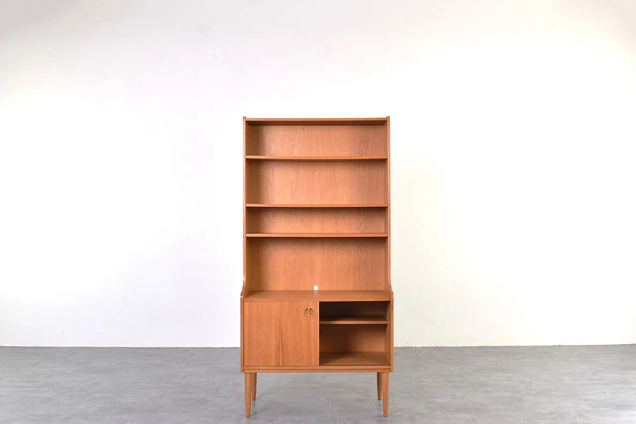 Mid-Century Danish Oak Bookcase, 1960s. 2