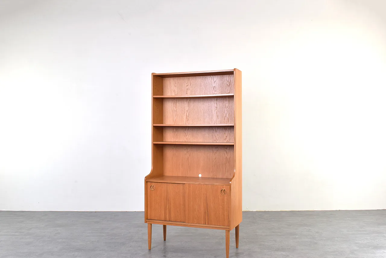 Mid-Century Danish Oak Bookcase, 1960s. 4