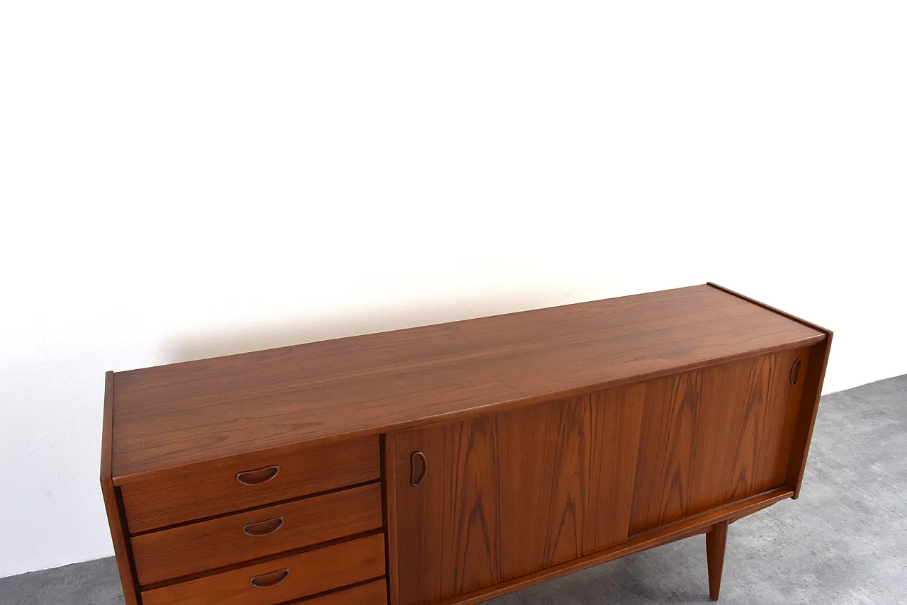 Credenza danese in teak di metà secolo, anni '60. 15