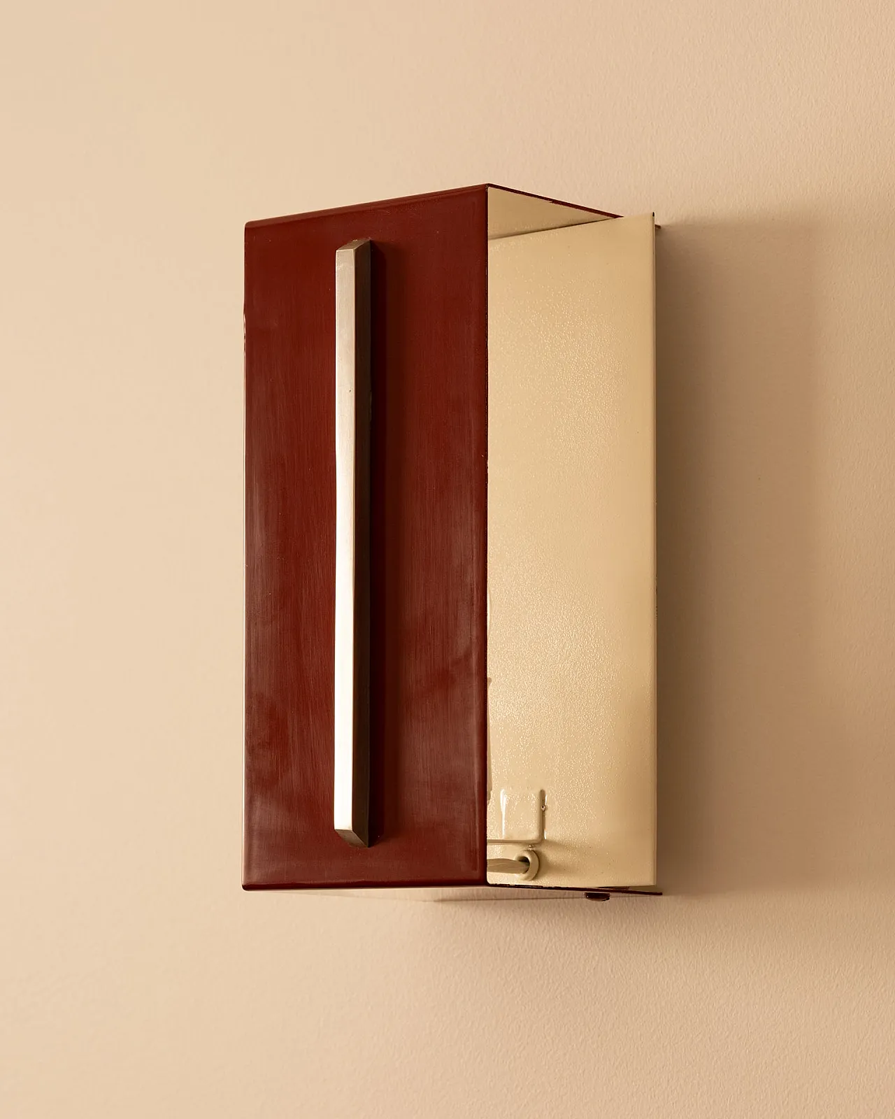 Pair of wall sconces, 1950s 5
