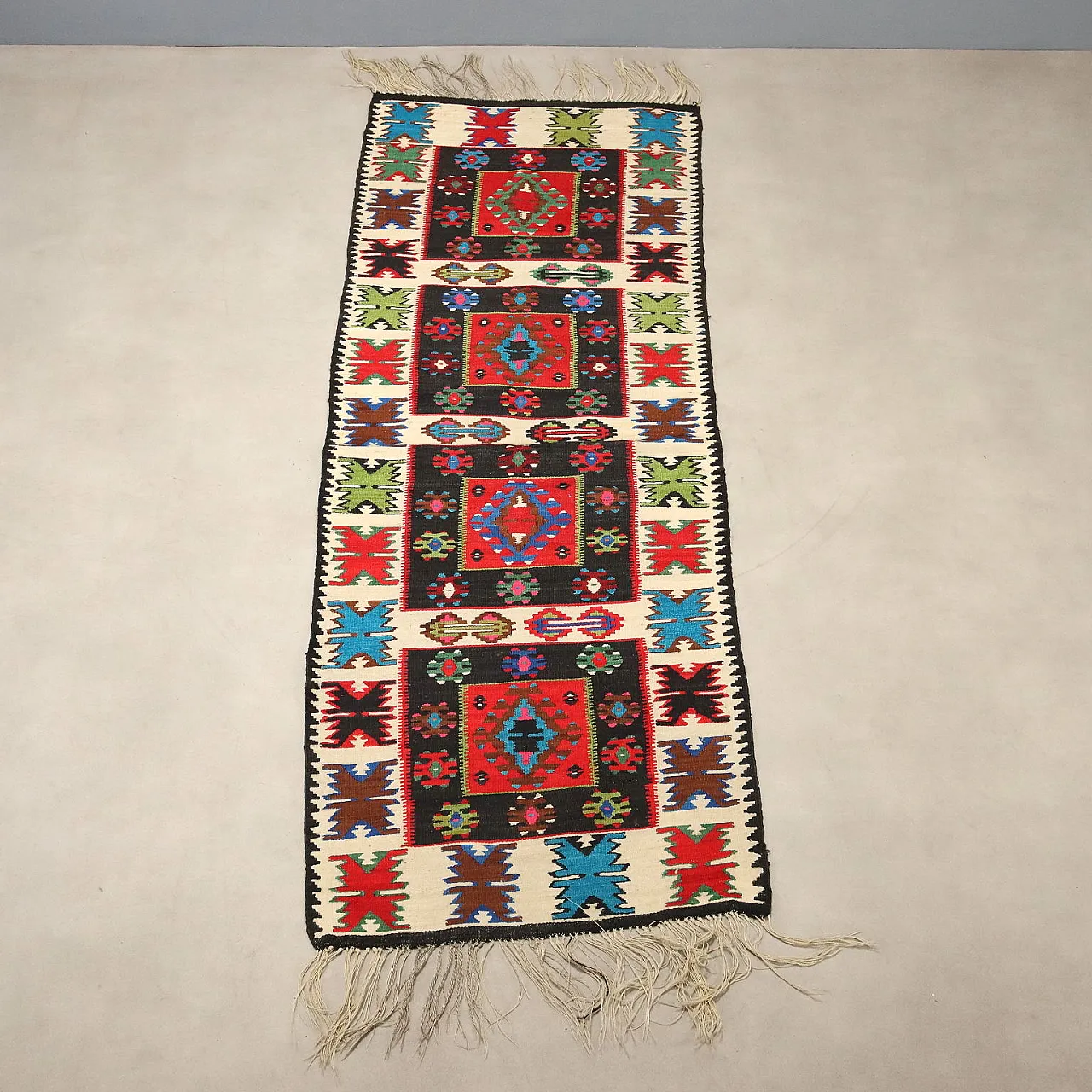 Kilim rug in wool, 20th century 3