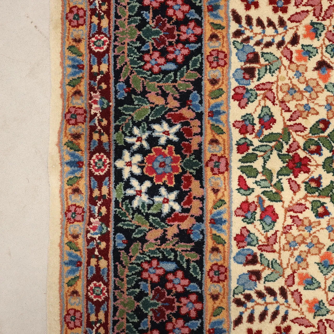Berkana rug in cotton and wool, 20th century 6