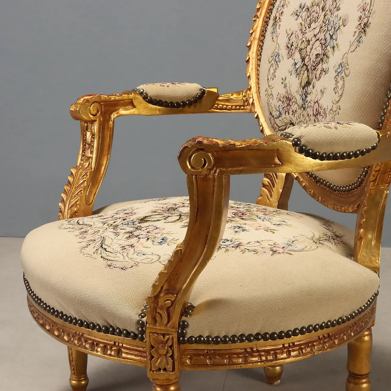Pair of golden Neoclassical style armchairs, early 20th century 5