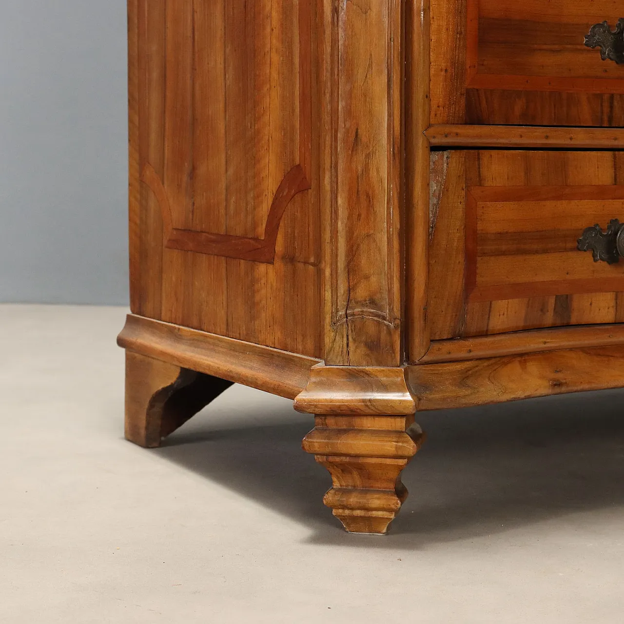 Walnut style drop-leaf cabinet with cherry trim, early 20th century 9