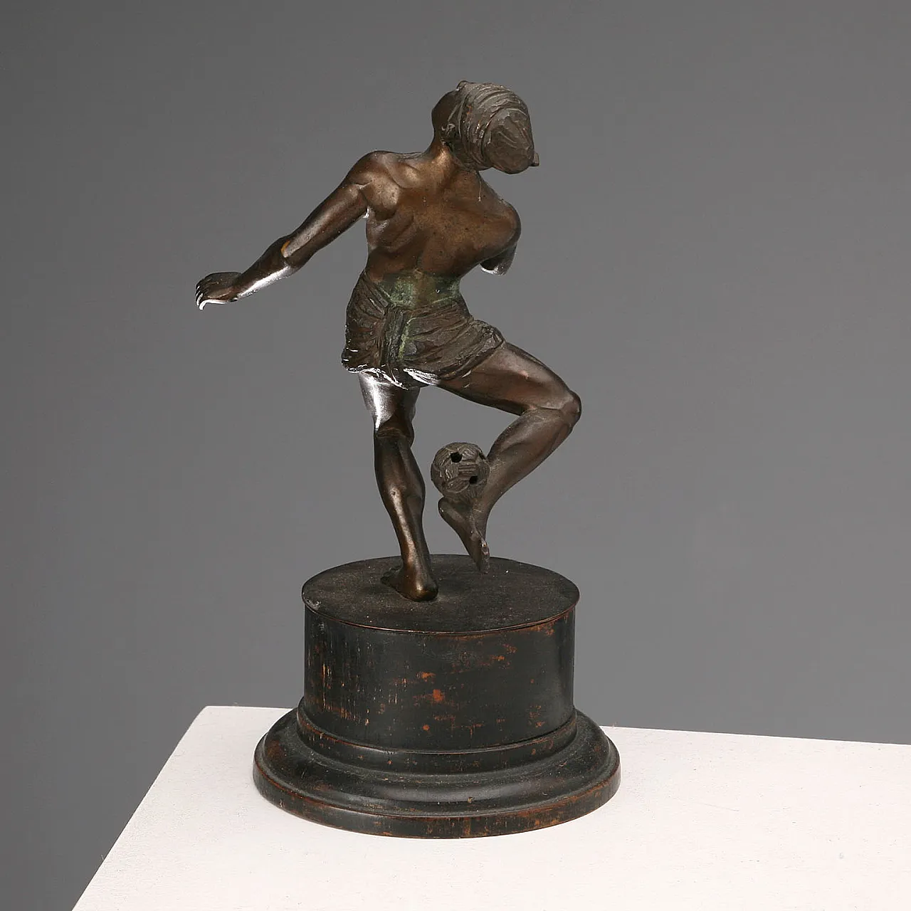 3 Bronze chinlone players, 20th century 9