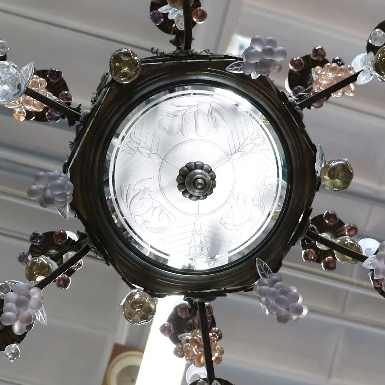 Bronze chandelier with fruit pendants, 19 lights, early 1900s 21