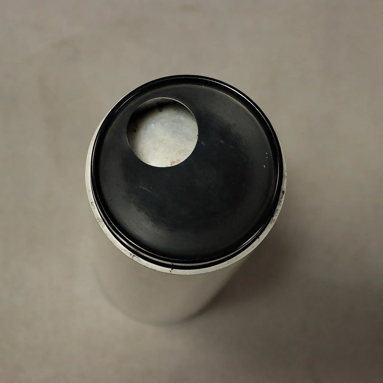 Joe Colombo's Model 4612 column ashtray, 1970s 3