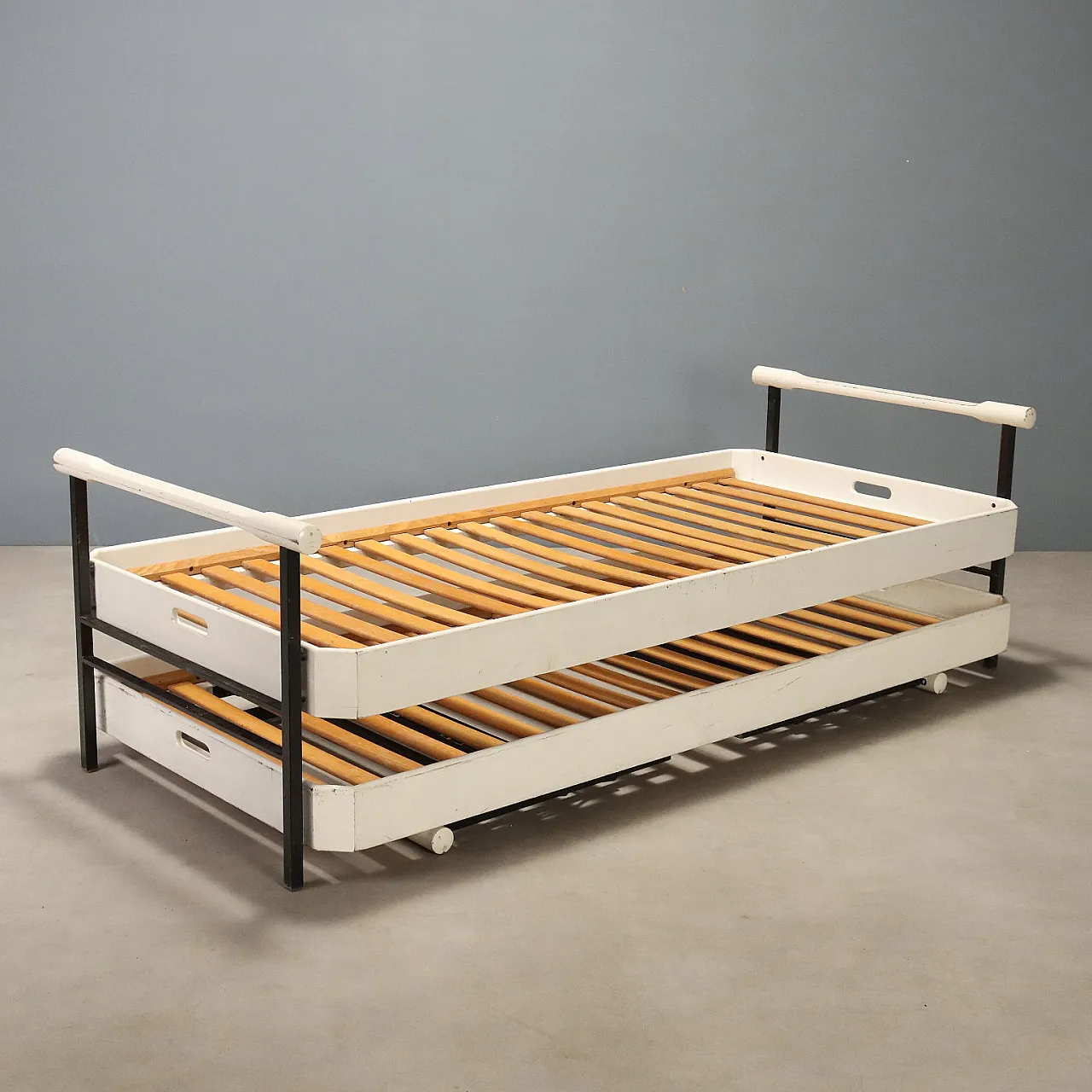 Pair of L75 beds by Osvaldo Borsani for Tecno, 20th century 9