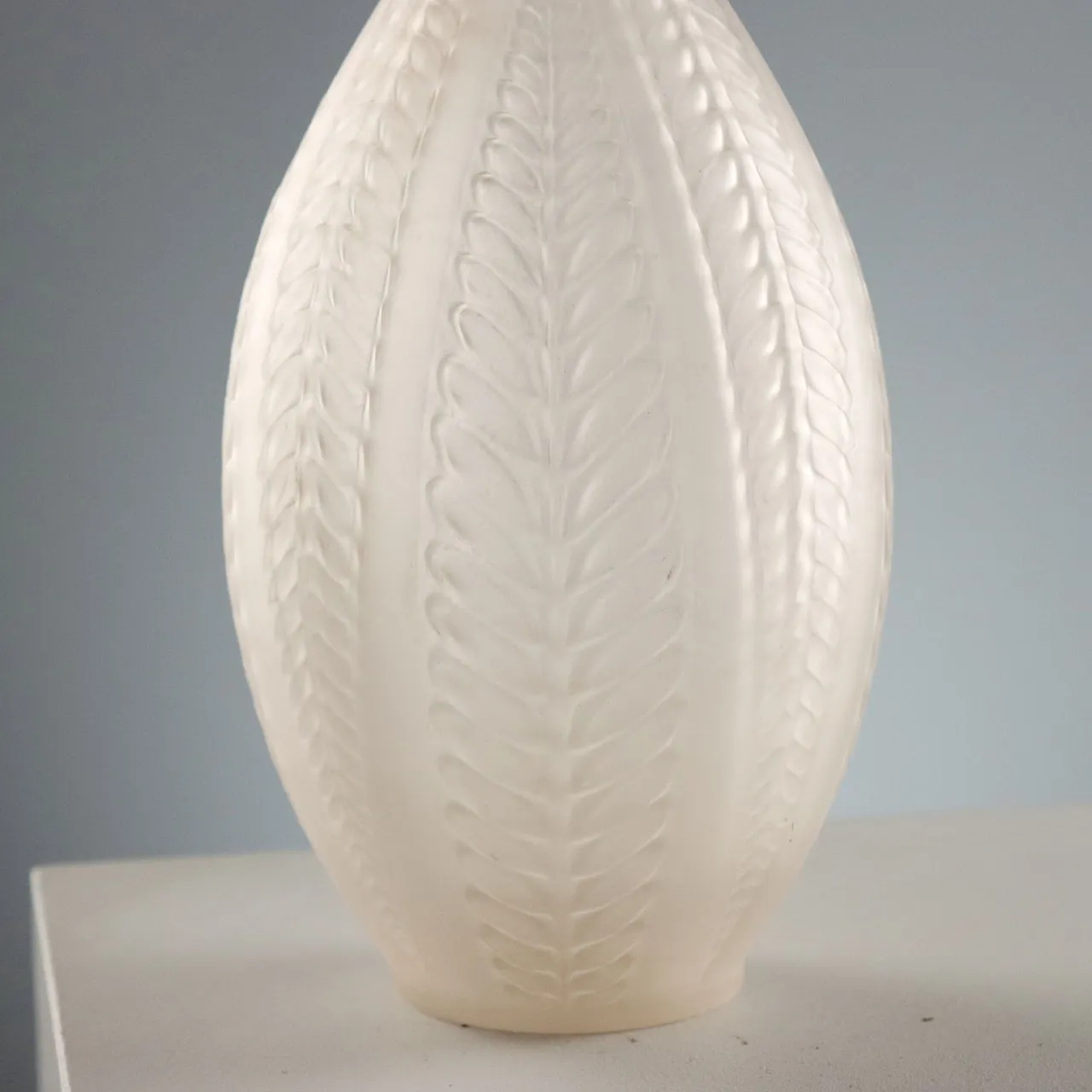 Acacia vase made by Lalique, 1920s 6