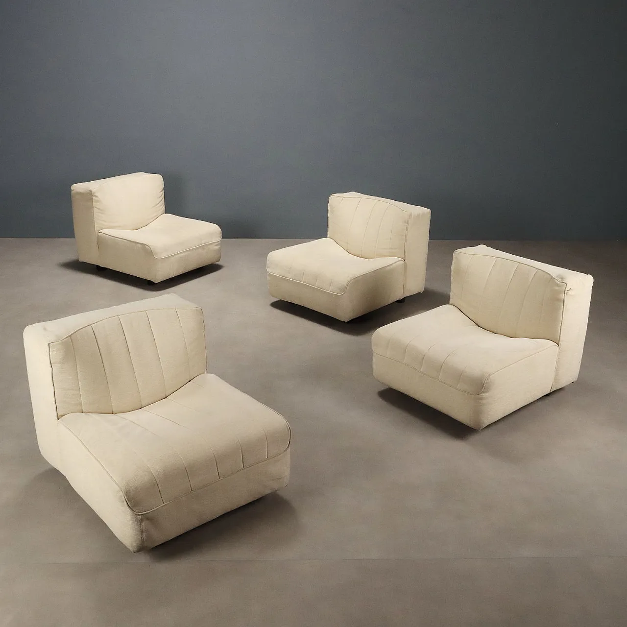 4 compact chairs by Tito Agnoli, 1960s 1