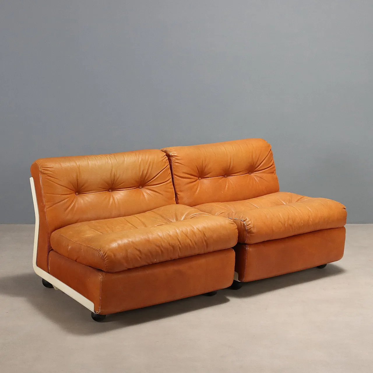 Pair of Amanta armchairs by Mario bellini, 20th century 1