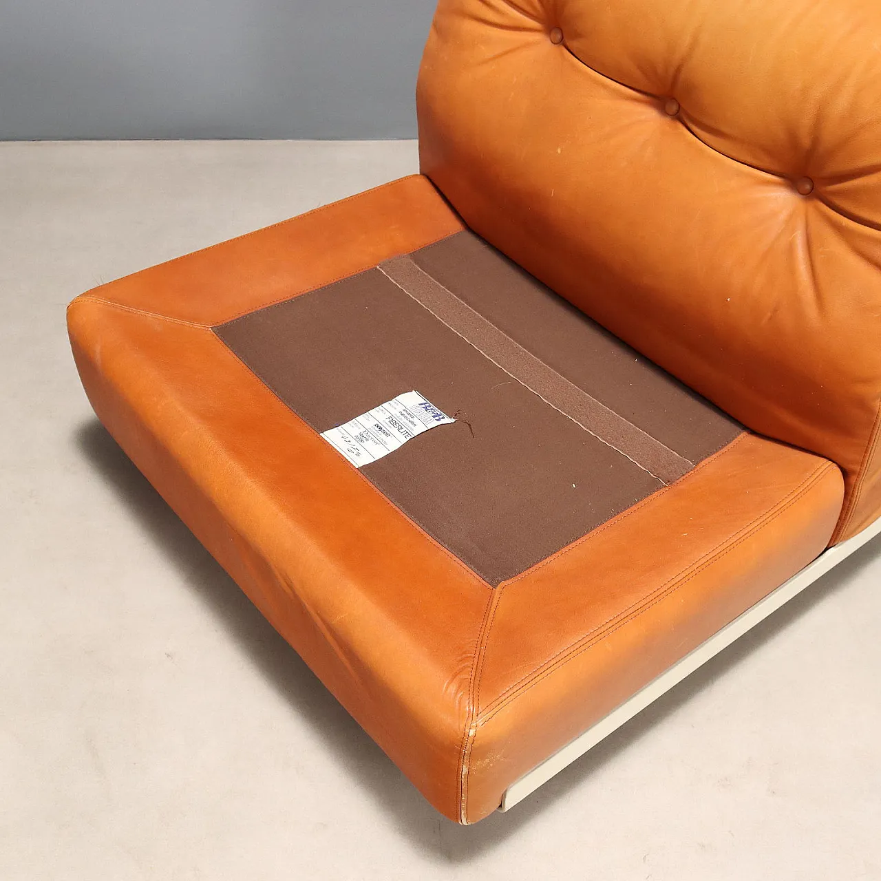 Pair of Amanta armchairs by Mario bellini, 20th century 7