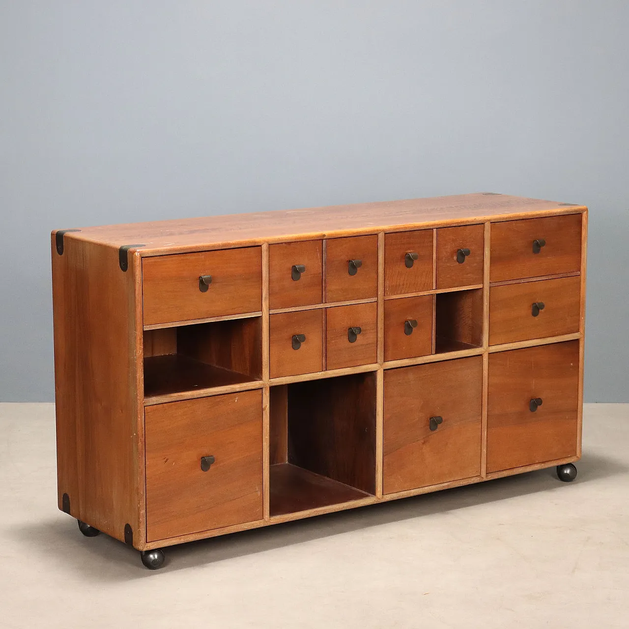 Bernini Manufacture chest of drawers, 20th century 1