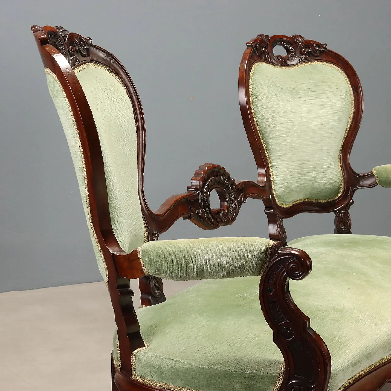 Louis Philippe sofa in walnut, 19th century 4